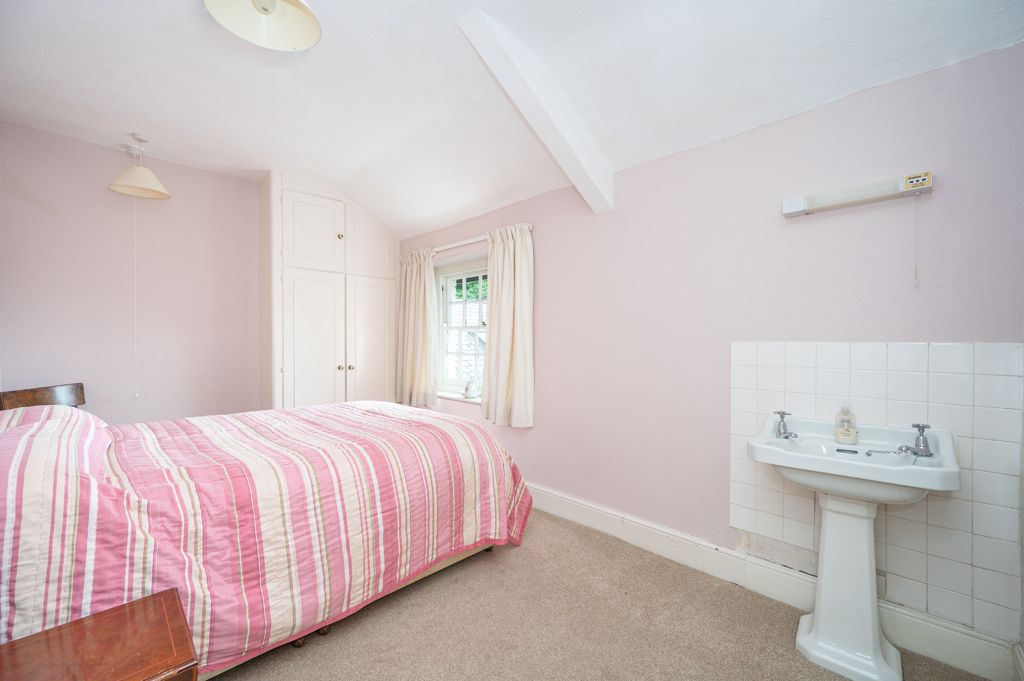 Bedroom- click for photo gallery